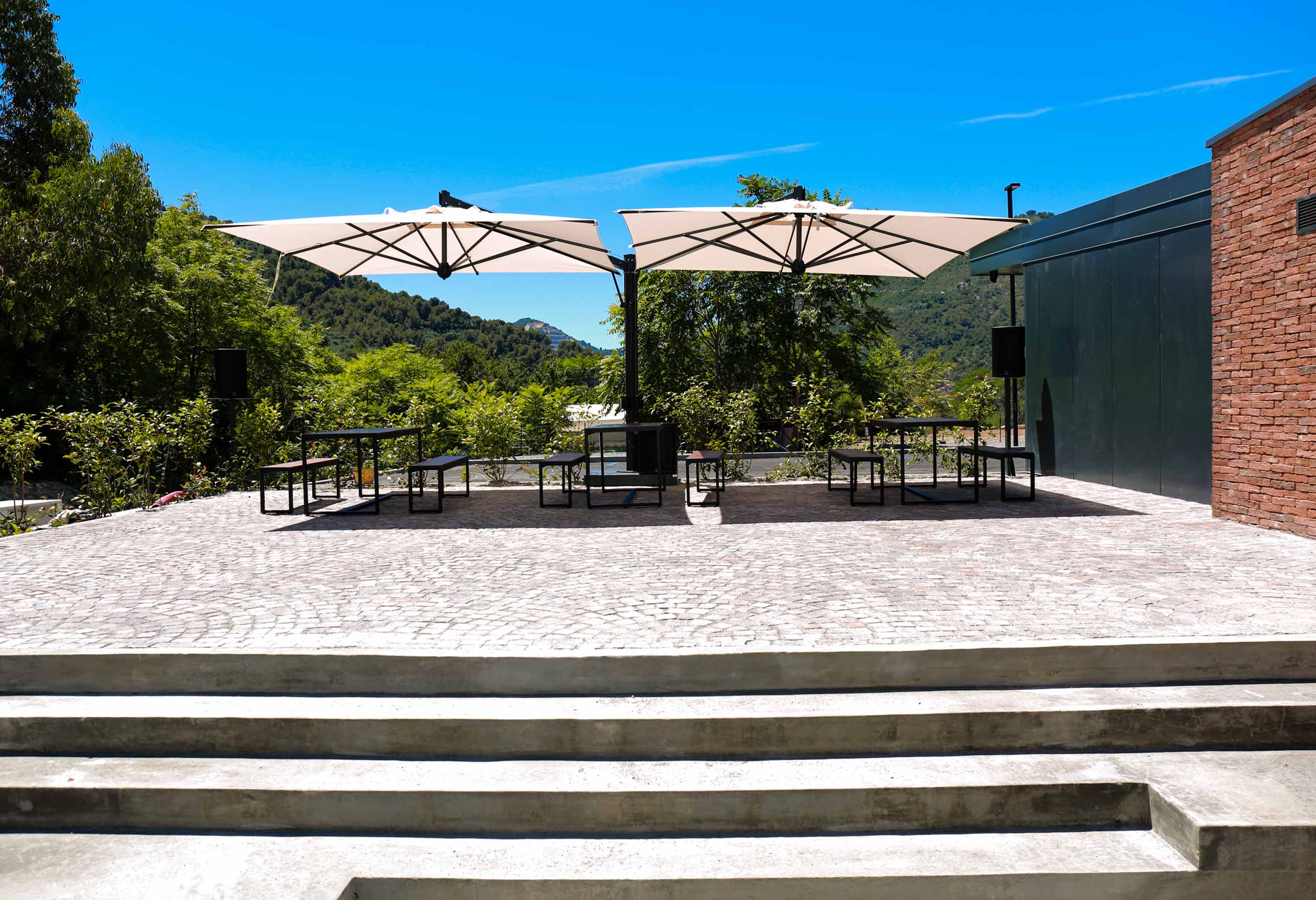 Birrificio della Contea - Le spine della taproom a Ventimiglia